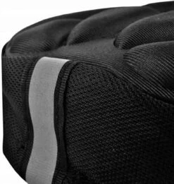 Zadelhoes - Gel Fietshoes - Universeel Zadeldek - Reflecterend - Comfort - Waterafstotend - Rheme 13 Zadelhoes - Gel Fietshoes - Universeel Zadeldek - Reflecterend - Comfort - Waterafstotend - Rheme -Fietsuitrustings Winkel 1136x1200