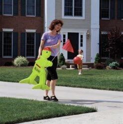 Victor Veilig Met Rode Waarschuwingsvlag - Verkeersmaatje / Verkeerspop In Fluoriserend Groen - Pas Op Spelende Kinderen Waarschuwingsbord Kid Alert 19 Victor Veilig Met Rode Waarschuwingsvlag - Verkeersmaatje / Verkeerspop In Fluoriserend Groen - Pas Op Spelende Kinderen Waarschuwingsbord Kid Alert -Fietsuitrustings Winkel 1190x1200 4