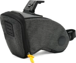 Selle Royal Zadeltas 1,2 Ltr Zwart - ZTSR300A 7 Selle Royal Zadeltas 1,2 Ltr Zwart - ZTSR300A -Fietsuitrustings Winkel 1200x1001 2