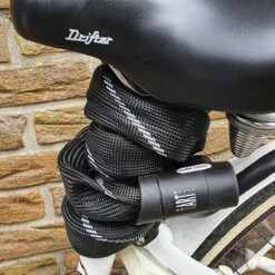 Maxx-Locks Twizel Fietsslot ART 2 - 110cm - Zwart 10 Maxx-Locks Twizel Fietsslot ART 2 - 110cm - Zwart -Fietsuitrustings Winkel 1200x1200 615