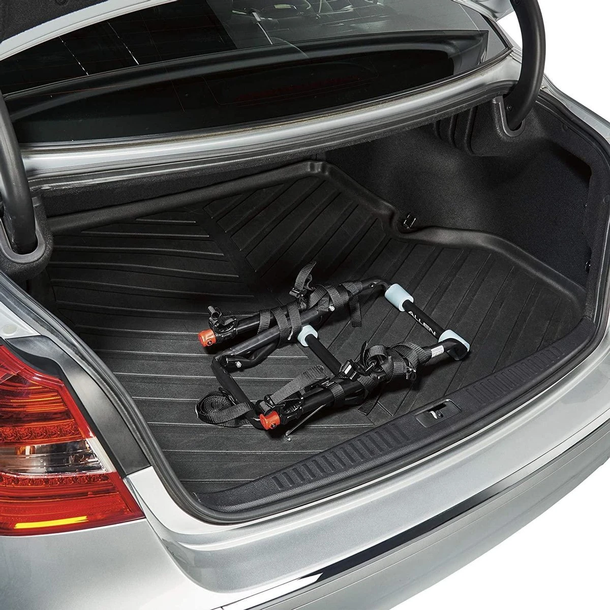 DELUXE 2-BIKE TRUNK MOUNTED CARRIER 102DN-R 4 DELUXE 2-BIKE TRUNK MOUNTED CARRIER 102DN-R - Afbeelding 4