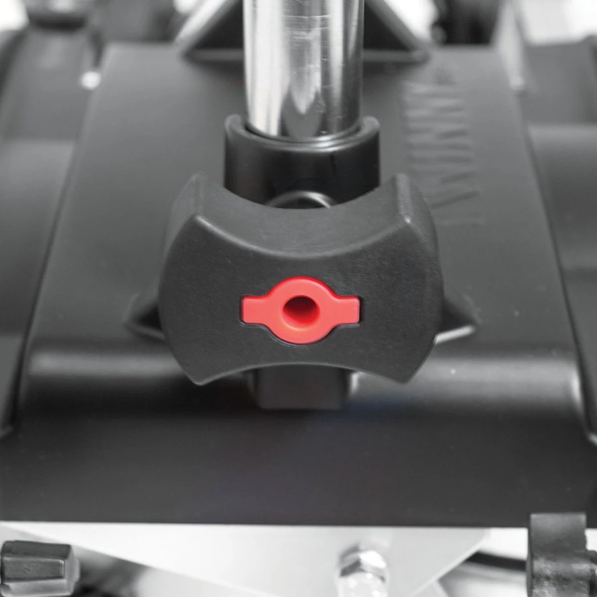 Twinny Load Fietsendrager E-Carrier II - Kantelbaar - Trekhaak - 2 Fietsen - Afsluitbaar 2 Twinny Load Fietsendrager E-Carrier II - Kantelbaar - Trekhaak - 2 Fietsen - Afsluitbaar - Afbeelding 2