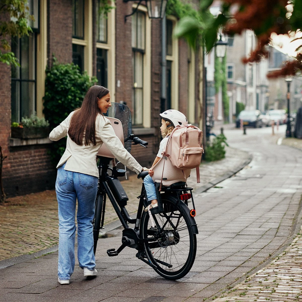 Urban Iki Fietshelm - Sakura Pink - Maat S (48-52 Cm) 2 Urban Iki Fietshelm - Sakura Pink - Maat S (48-52 Cm) - Afbeelding 2