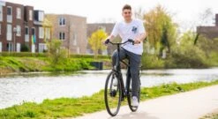 Amigo E-Vibe D1 - Elektrische Stadsfiets Voor Heren - Met 7 Versnellingen - Matgrijs 10 Amigo E-Vibe D1 - Elektrische Stadsfiets Voor Heren - Met 7 Versnellingen - Matgrijs -Fietsuitrustings Winkel 1200x654 12