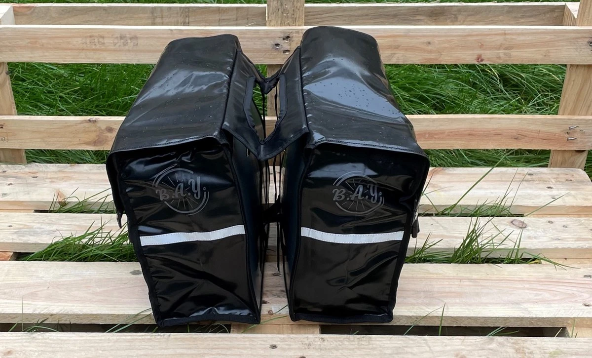 BayNL- Waterdicht - Dubbele - Bisonyl - Fietstas- Reflectoren - Zwart – 34cmX16.2cmX32cm=35 Liter 1 BayNL- Waterdicht - Dubbele - Bisonyl - Fietstas- Reflectoren - Zwart – 34cmX16.2cmX32cm=35 Liter