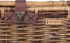 Basil Denton Fietsmand L - Voor - Rotan - Bruin - Large 18 Basil Denton Fietsmand L - Voor - Rotan - Bruin - Large -Fietsuitrustings Winkel 1200x742 5