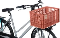 Basil Fietskrat L - Groot - 40 Liter - Rood 17 Basil Fietskrat L - Groot - 40 Liter - Rood -Fietsuitrustings Winkel 1200x769 1