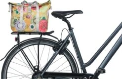 Basil Bloom Field Fietshandtas - Voorop En Achterop - 8-11 Liter- Geel 13 Basil Bloom Field Fietshandtas - Voorop En Achterop - 8-11 Liter- Geel -Fietsuitrustings Winkel 1200x776 2