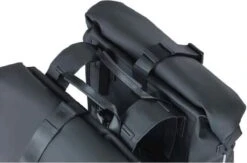 Basil SoHo Dubbele Fietstas Nordlicht - Pastelgroen - 41 Liter 37 Basil SoHo Dubbele Fietstas Nordlicht - Pastelgroen - 41 Liter -Fietsuitrustings Winkel 1200x792 4