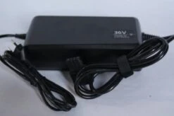 Gazelle Acculader - Elektrische Fietsoplader - Panasonic - 36V - Bagagedrager Lader 7 Gazelle Acculader - Elektrische Fietsoplader - Panasonic - 36V - Bagagedrager Lader -Fietsuitrustings Winkel 1200x797 10