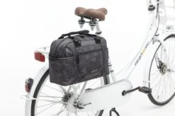 New Looxs Bari Selo Enkele Fietstas - Afneembaar Schoudertas - 13 Liter - Zwart 11 New Looxs Bari Selo Enkele Fietstas - Afneembaar Schoudertas - 13 Liter - Zwart -Fietsuitrustings Winkel 1200x799 23