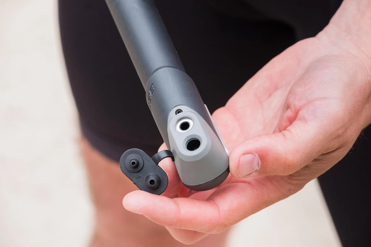 BBB Cycling WindWave Minipomp - Fietspomp - Pomp Fiets Mini - 7 Bar - Zwart - 25 Cm - BMP-54 3 BBB Cycling WindWave Minipomp - Fietspomp - Pomp Fiets Mini - 7 Bar - Zwart - 25 Cm - BMP-54 - Afbeelding 3