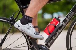 BBB Cycling WindWave Minipomp - Fietspomp - Pomp Fiets Mini - 7 Bar - Zwart - 25 Cm - BMP-54 15 BBB Cycling WindWave Minipomp - Fietspomp - Pomp Fiets Mini - 7 Bar - Zwart - 25 Cm - BMP-54 -Fietsuitrustings Winkel 1200x800 110