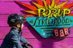 BBB Cycling Boogy Fietshelm - Kind - Maat M - Glanzend Zwart - BHE-37 10 BBB Cycling Boogy Fietshelm - Kind - Maat M - Glanzend Zwart - BHE-37 -Fietsuitrustings Winkel 1200x800 132