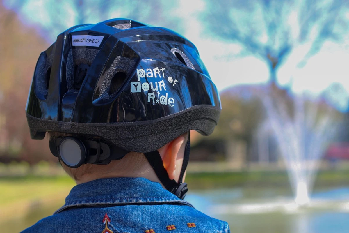 BBB Cycling Boogy Fietshelm - Kind - Maat M - Glanzend Zwart - BHE-37 5 BBB Cycling Boogy Fietshelm - Kind - Maat M - Glanzend Zwart - BHE-37 - Afbeelding 5