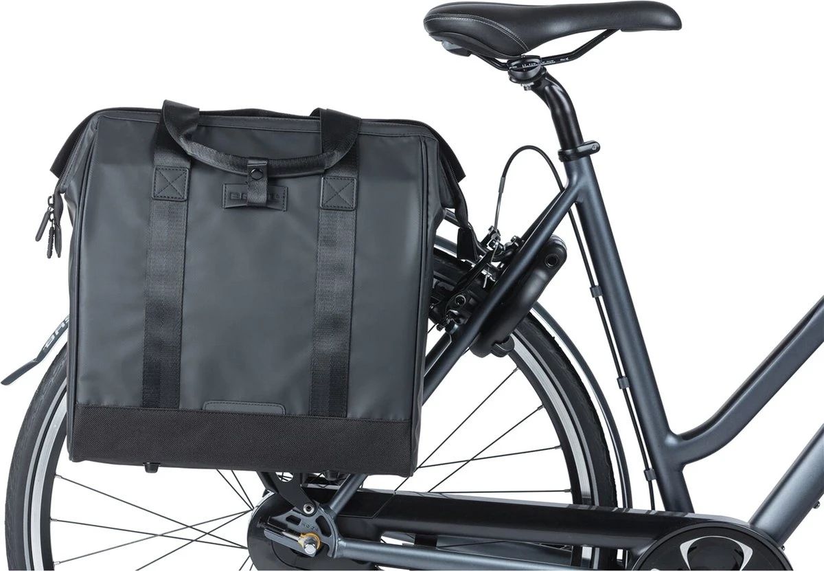 Basil Grand Tarpaulin Fietsshopper - Enkele Fietstas - 23 Liter - Zwart 2 Basil Grand Tarpaulin Fietsshopper - Enkele Fietstas - 23 Liter - Zwart - Afbeelding 2