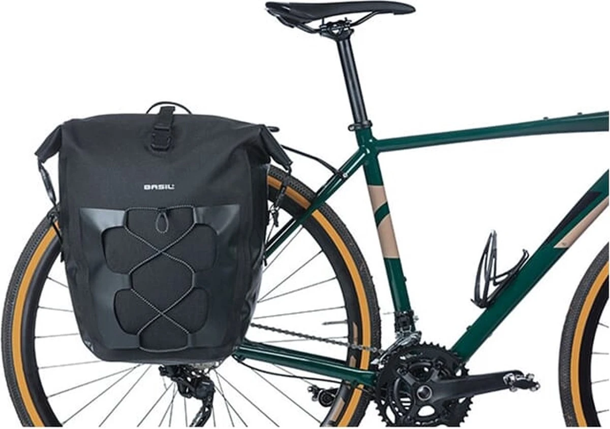 Basil Navigator Storm Enkele Fietstas - L - 25-31 Liter - Waterdicht - Zwart 8 Basil Navigator Storm Enkele Fietstas - L - 25-31 Liter - Waterdicht - Zwart - Afbeelding 8