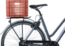 Basil Fietskrat M - Medium - 29.5 Liter - Rood 13 Basil Fietskrat M - Medium - 29.5 Liter - Rood -Fietsuitrustings Winkel 1200x855 6