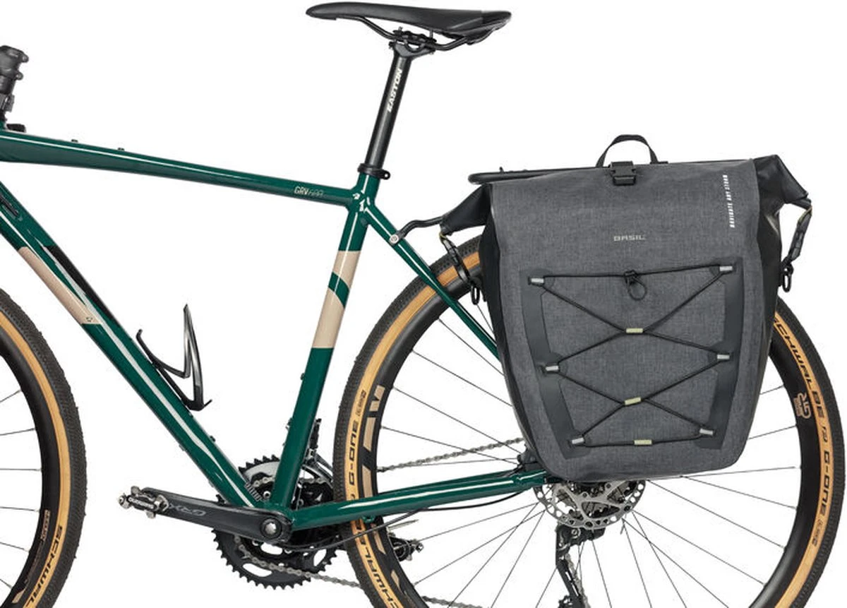 Basil Navigator Storm Enkele Fietstas - L - 25-31 Liter - Waterdicht - Zwart 7 Basil Navigator Storm Enkele Fietstas - L - 25-31 Liter - Waterdicht - Zwart - Afbeelding 7