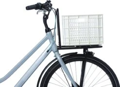 Basil Fietskrat M - Medium - 29.5 Liter - Wit -Fietsuitrustings Winkel 1200x877 1