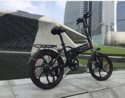 Samebike Elektrische Vouwfiet - Shimano 7 Speed Derailleur - 48V/ 10Ah Lithium Batterij - Aluminium -sportief/modern - 35km/u - Wit 18 Samebike Elektrische Vouwfiet - Shimano 7 Speed Derailleur - 48V/ 10Ah Lithium Batterij - Aluminium -sportief/modern - 35km/u - Wit -Fietsuitrustings Winkel 1200x937 4