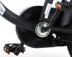 Volare Black Cruiser Kinderfiets - Jongens - 16 Inch - Zwart - 2 Handremmen 33 Volare Black Cruiser Kinderfiets - Jongens - 16 Inch - Zwart - 2 Handremmen -Fietsuitrustings Winkel 1200x954 10