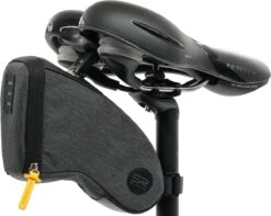 Selle Royal Zadeltas 1,2 Ltr Zwart - ZTSR300A 8 Selle Royal Zadeltas 1,2 Ltr Zwart - ZTSR300A -Fietsuitrustings Winkel 1200x955 5