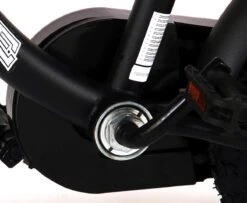 Volare Black Cruiser Kinderfiets - Jongens - 12 Inch - Zwart - 2 Handremmen 29 Volare Black Cruiser Kinderfiets - Jongens - 12 Inch - Zwart - 2 Handremmen -Fietsuitrustings Winkel 1200x984 5