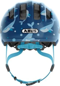 Abus Kinderhelm Smiley 3.0 S Blue Whale 7 Abus Kinderhelm Smiley 3.0 S Blue Whale -Fietsuitrustings Winkel 843x1200 2