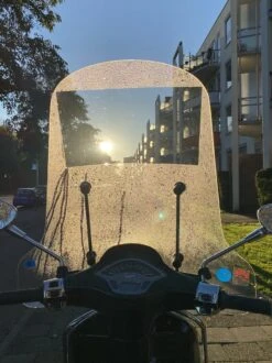 Waterafstotende Sticker Windscherm-Anti Regen Folie-Scooter-Nano Spray-Vespa Sprint-Zip-Sym-Universeel 8 Waterafstotende Sticker Windscherm-Anti Regen Folie-Scooter-Nano Spray-Vespa Sprint-Zip-Sym-Universeel -Fietsuitrustings Winkel 899x1200 32