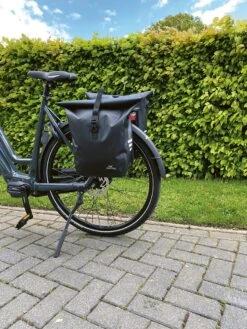 Greenlands Waterproof - Dubbele Fietstas - Waterdichte Fietstas - Handgrepen - Zwart - 46 Liter -Fietsuitrustings Winkel 900x1200 17
