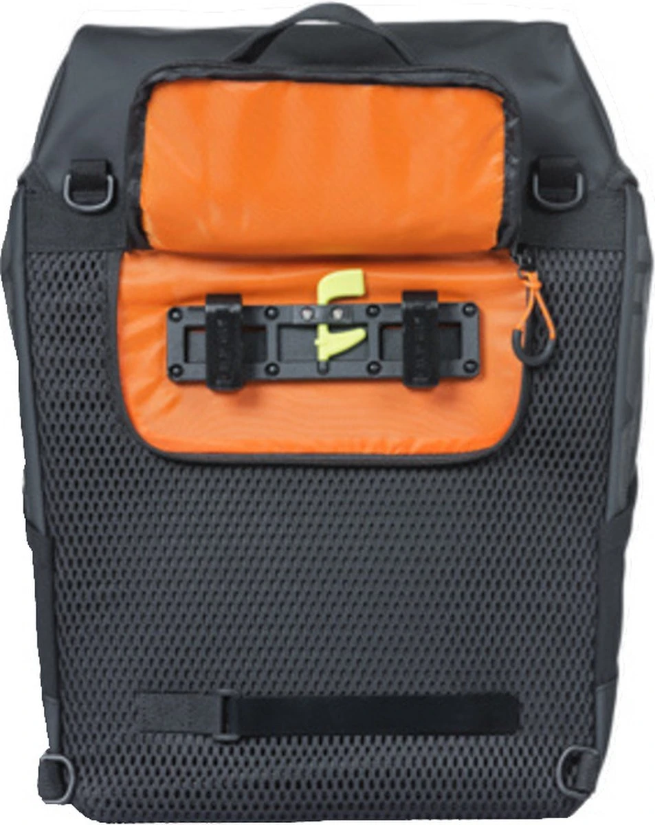 Basil Miles Tarpaulin Fietsrugzak - Enkele Fietstas - Zwart - 17 Liter 19 Basil Miles Tarpaulin Fietsrugzak - Enkele Fietstas - Zwart - 17 Liter - Afbeelding 19